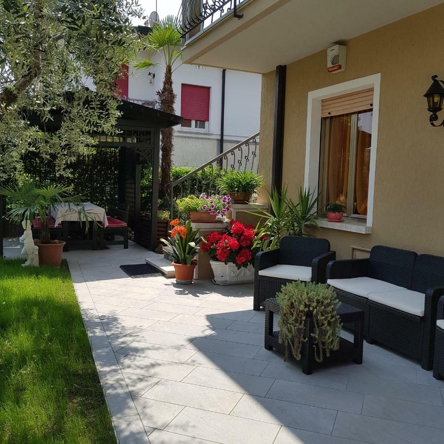 Вилла Casa Patty Сирмионе Экстерьер фото
